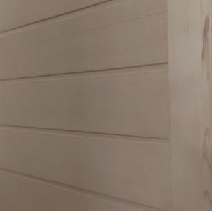 Stena savne iz hemlock lesa.