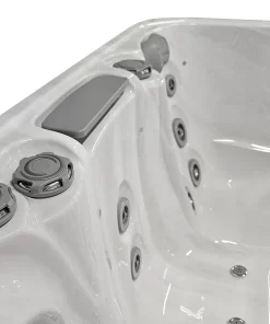 Waterfall in hot tub Beta 523.