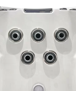 Protitočne šobe v bazenu Beta 6151.