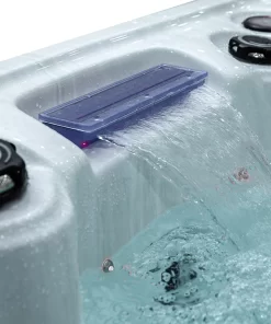 Slap v masažnem bazenu Alpha 723.