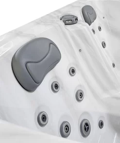 Pillow in the pool Gamma 321.