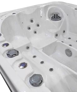 Pop-up fountains in the pool Gamma 321.