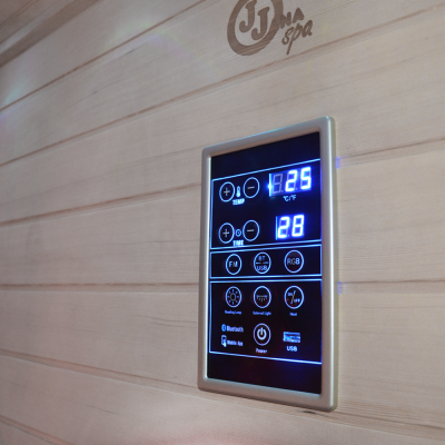 Nadzorna plošča v savni.